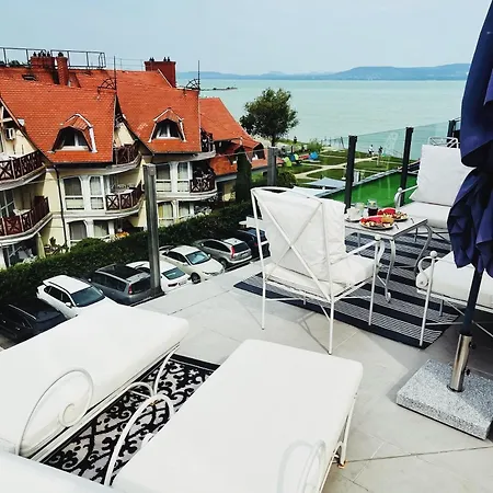 Lelle Marine Voila Balatonlelle